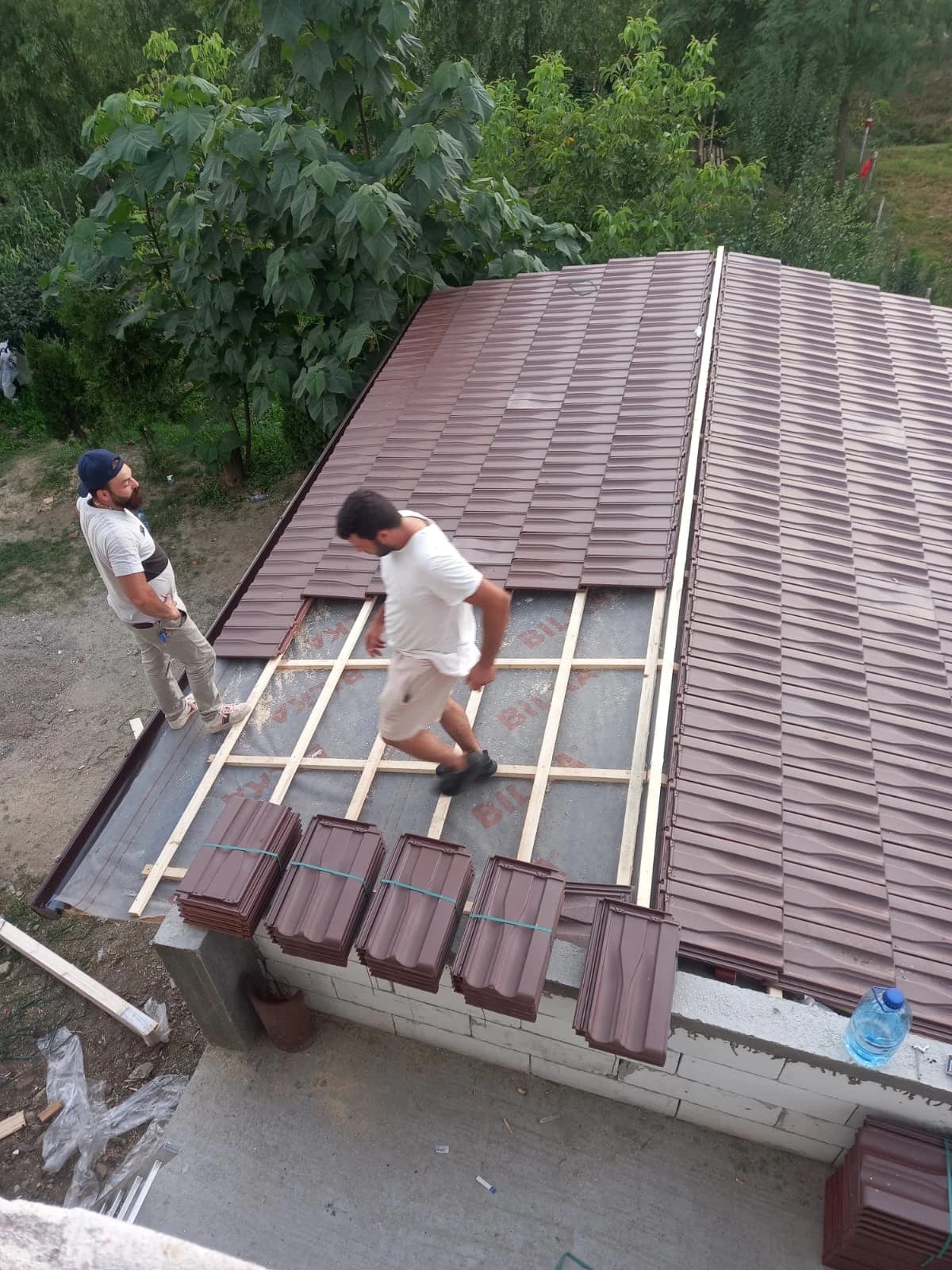 Echipa Acopvest la montaj acoperiș